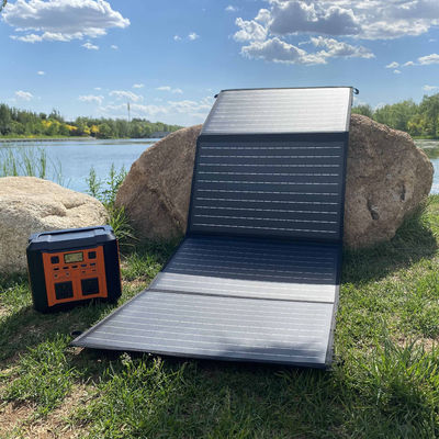 Chargement extérieur 30w Panneau solaire pliable 100V Avec port 35135 DC