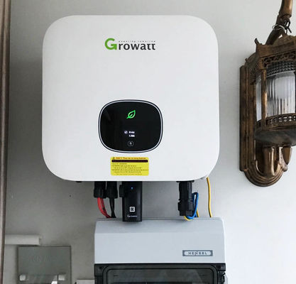 Growatt MOD 10000TL3-X Inverseur solaire à sortie en trois phases avec IP66 et efficacité MPPT