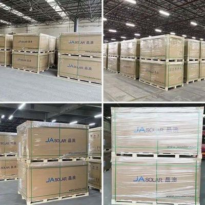 JA Solar Deep Blue 4.0 N-Type Bifacial Double Class Mono Module 575-600W JAM72D40 LB qui est équipé d'un système de détection de l'énergie