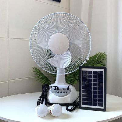 Populaire ventilateur de table de charge solaire de 12 pouces avec panneau et lumière LED