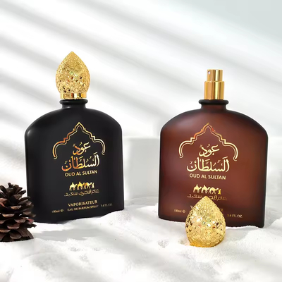 Parfum corporel pour hommes et femmes avec une fragrance boisée fruitée fraîche et durable, légèrement parfumée